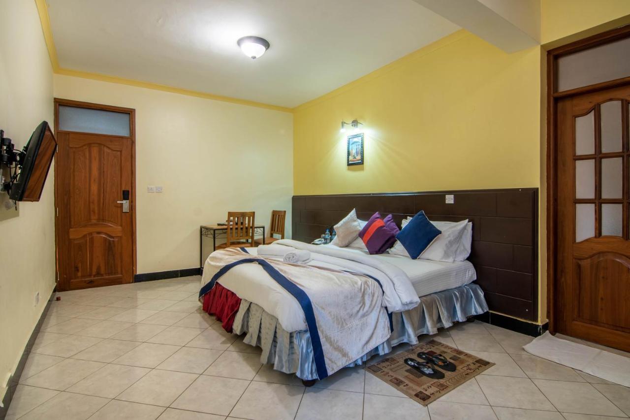 Crest Safari Lodge Bed And Breakfast Arusha Exterior photo